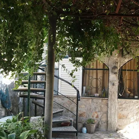Ines 1 Apartment *