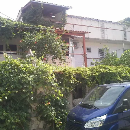 Ines 1 Apartment *
